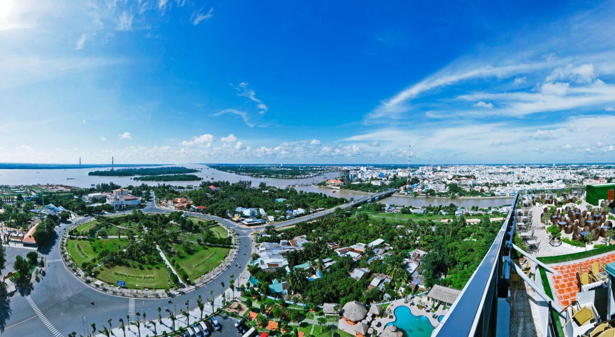 Muong Thanh Luxury Can Tho Hotel Exterior photo