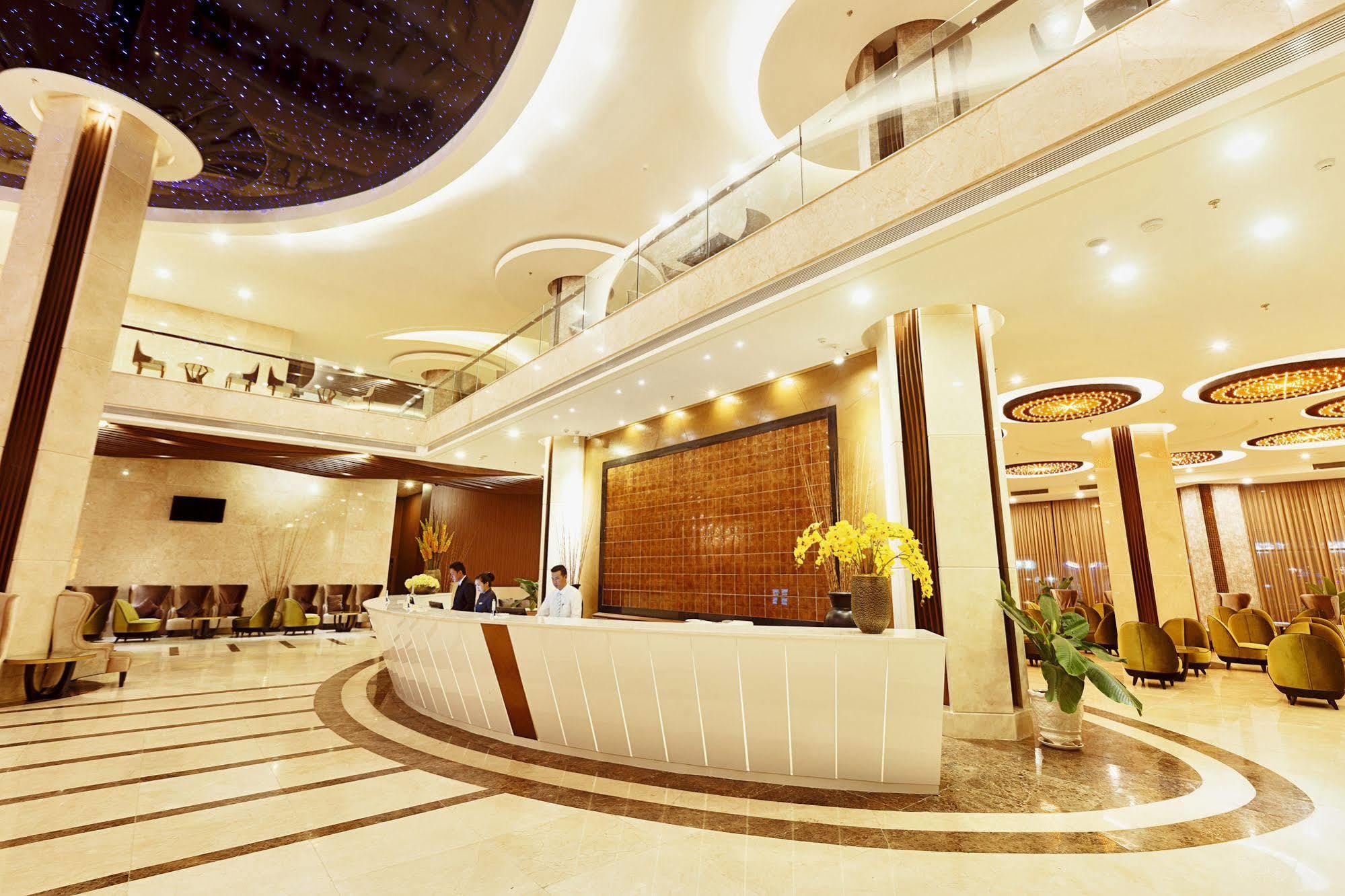 Muong Thanh Luxury Can Tho Hotel Exterior photo